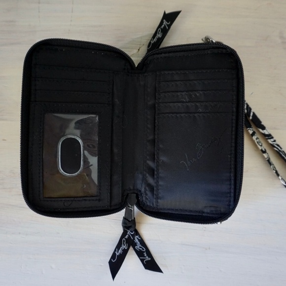 Vera Bradley Wristlet - Picture 5 of 6